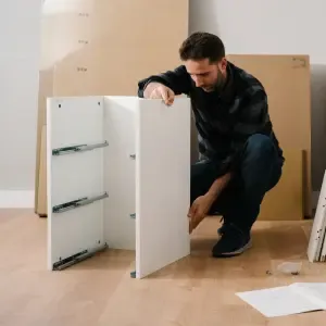 Hanging & Assembly